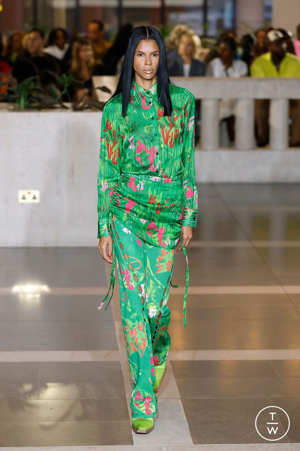 Fashion Week London Spring/Summer 2024 look 22 from the Ahluwalia collection womenswear
