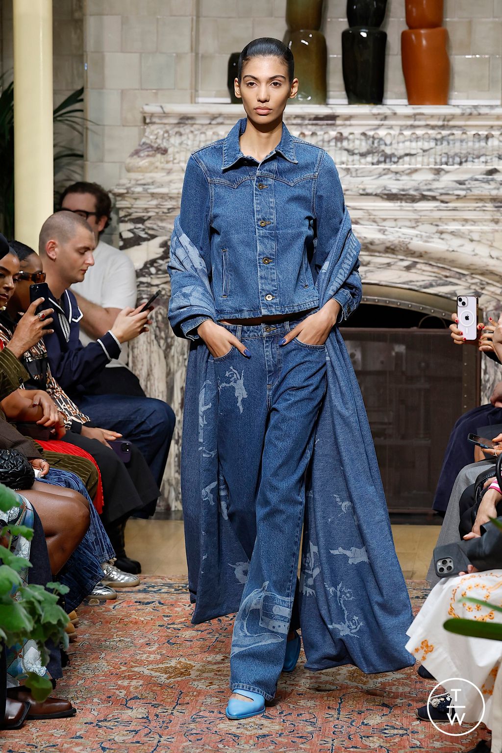 Fashion Week London Spring/Summer 2026 look 17 from the Ahluwalia collection 女装