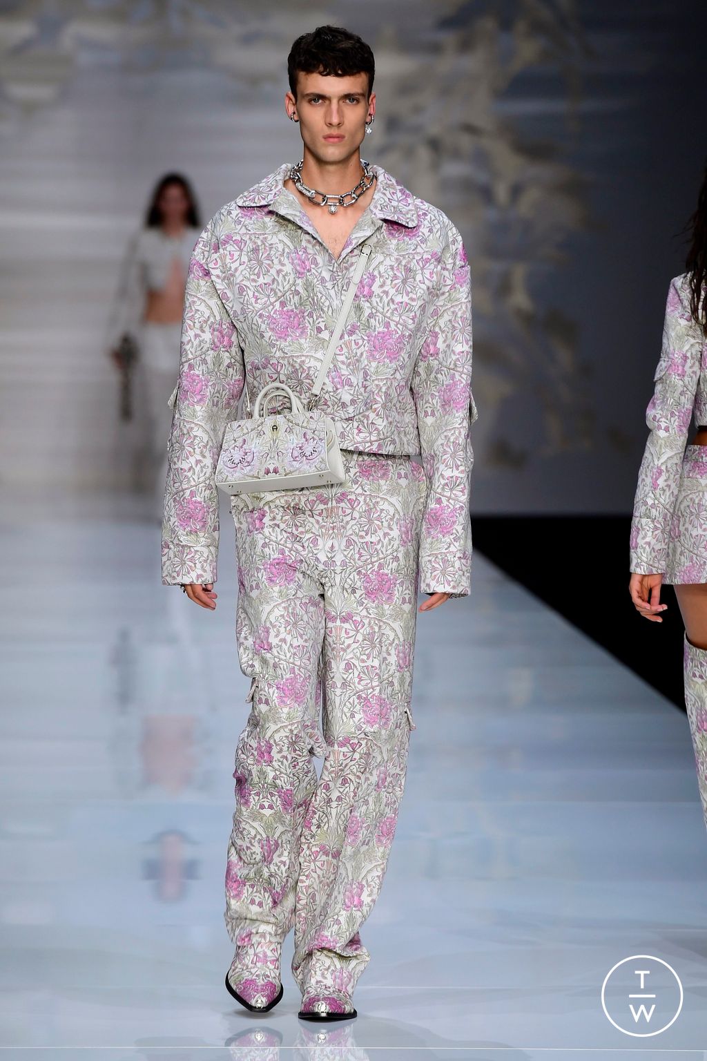 Fashion Week Milan Spring/Summer 2024 look 2 from the Aigner collection womenswear