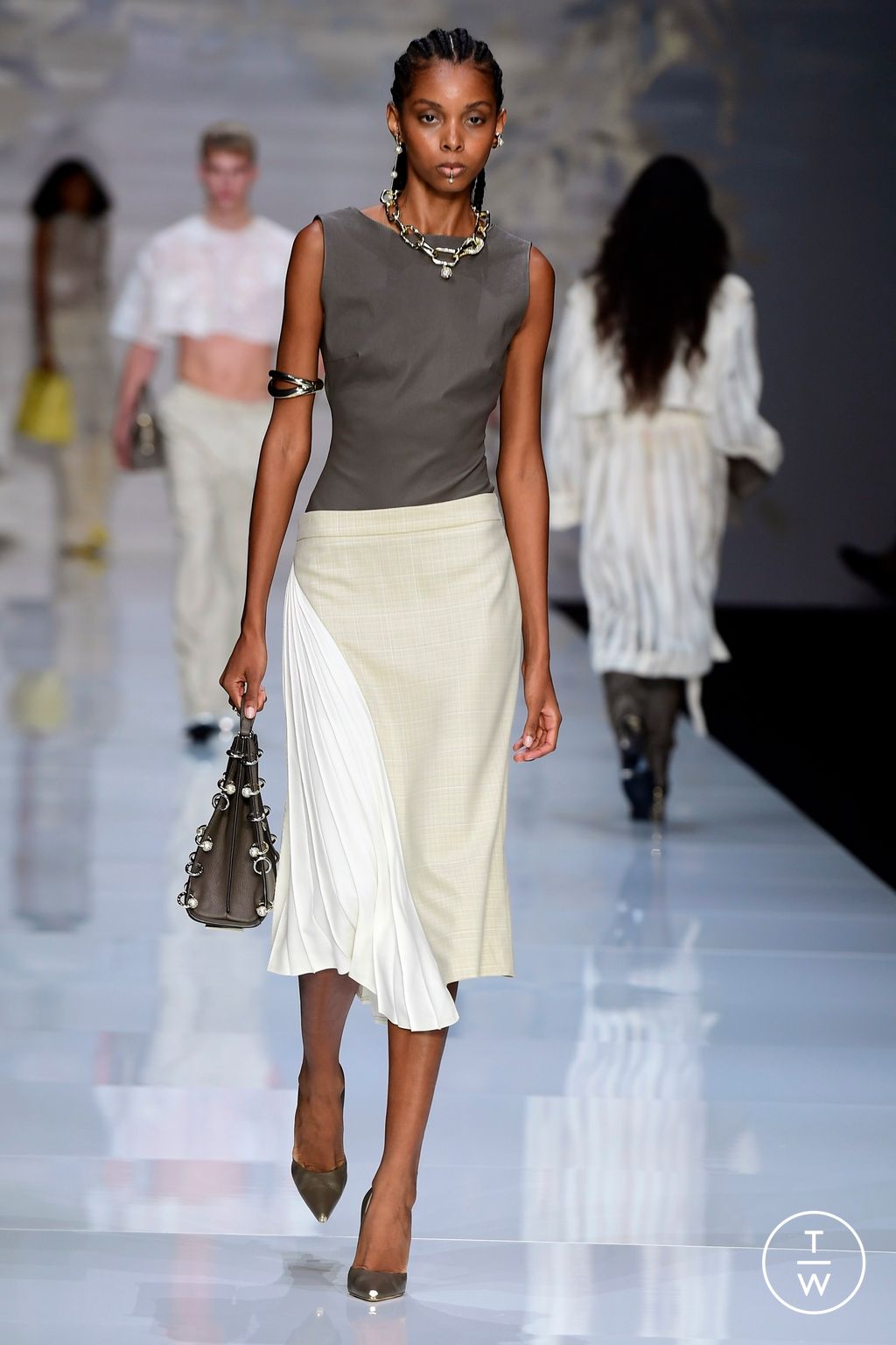 Fashion Week Milan Spring/Summer 2024 look 10 de la collection Aigner womenswear
