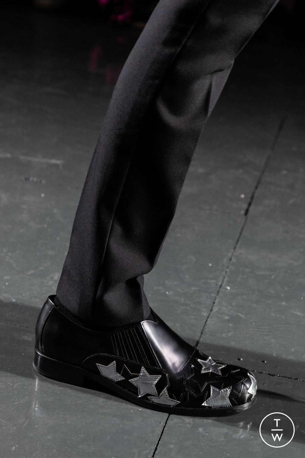 Fashion Week London Spring/Summer 2024 look 22 from the Stefan Cooke collection menswear accessories