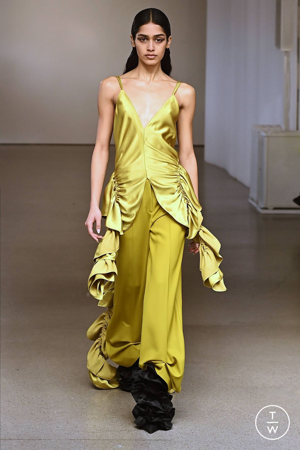 Fashion Week New York Fall/Winter 2023 look 5 de la collection AKNVAS womenswear