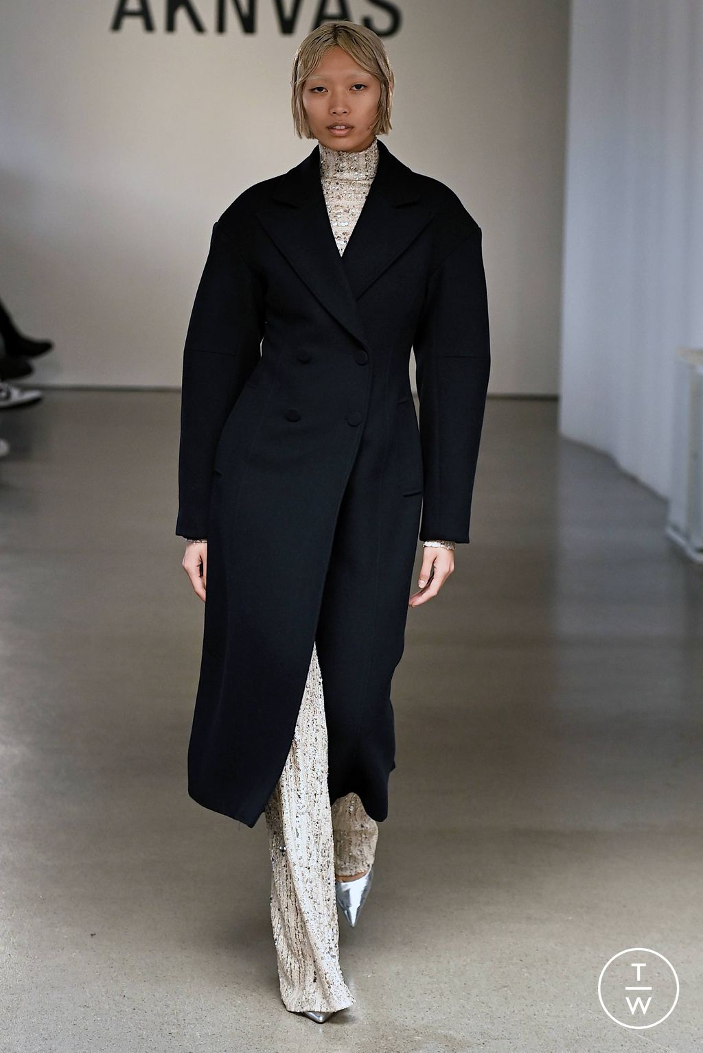 Fashion Week New York Fall/Winter 2023 look 22 from the AKNVAS collection womenswear