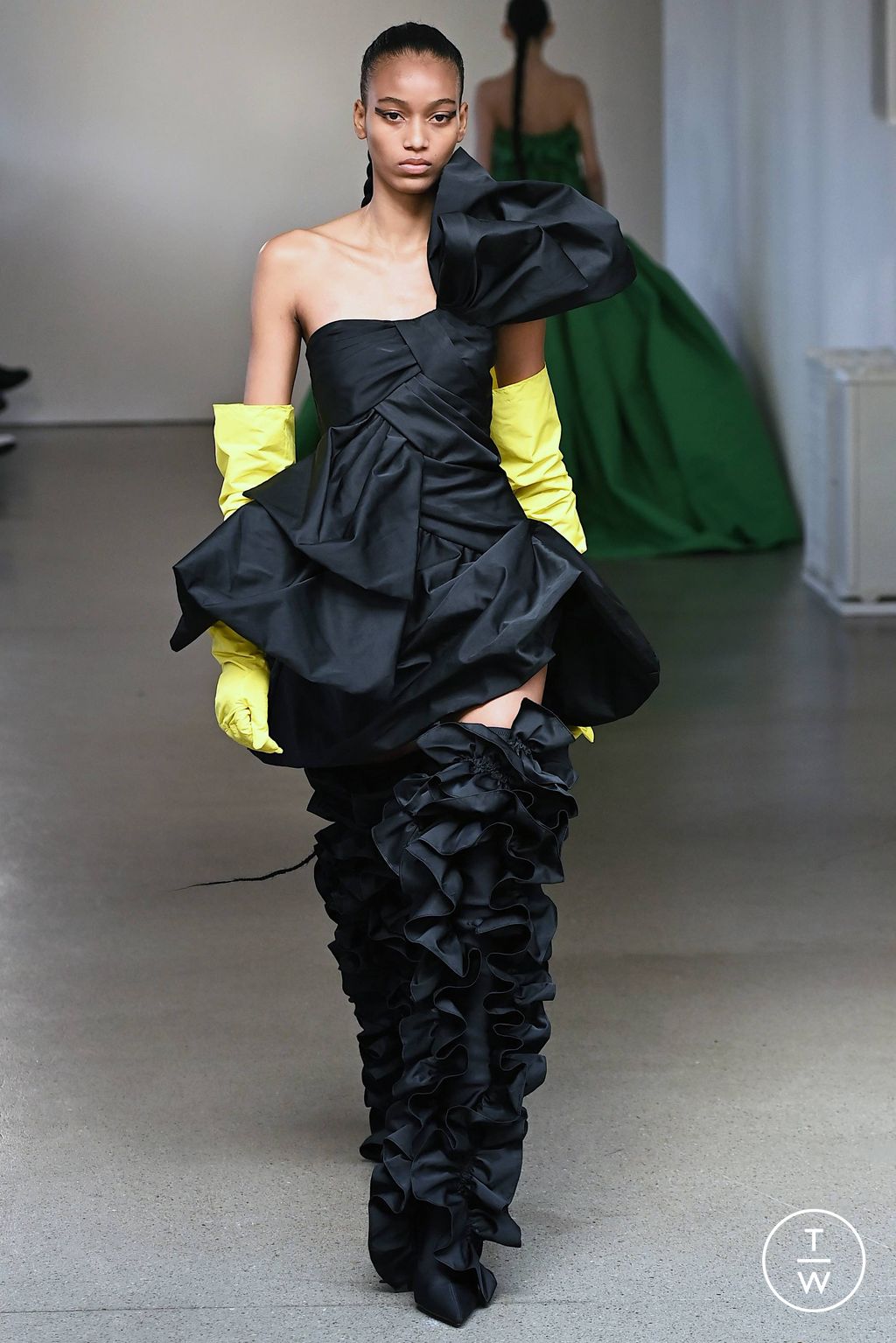 Fashion Week New York Fall/Winter 2023 look 28 de la collection AKNVAS womenswear