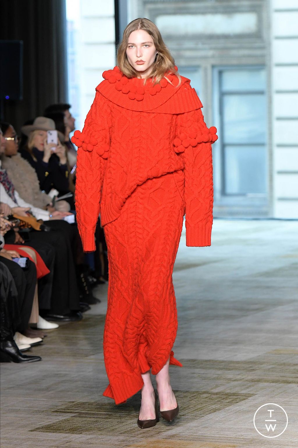 Fashion Week New York Fall/Winter 2024 look 2 de la collection AKNVAS womenswear