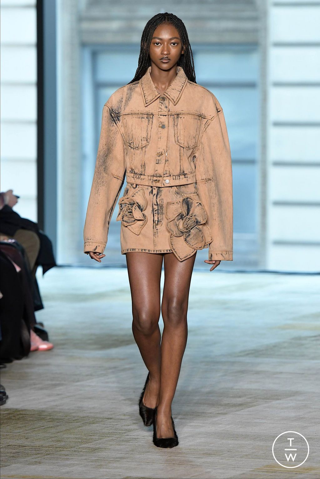Fashion Week New York Fall/Winter 2024 look 25 from the AKNVAS collection womenswear