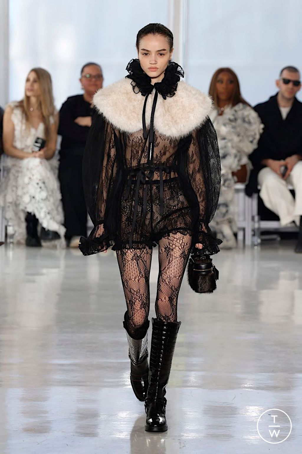 Fashion Week New York Fall/Winter 2025 look 9 from the AKNVAS collection womenswear