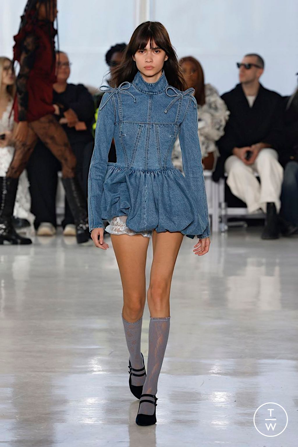 Fashion Week New York Fall/Winter 2025 look 21 de la collection AKNVAS womenswear