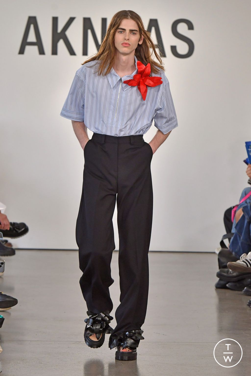 Fashion Week New York Spring/Summer 2024 look 9 from the AKNVAS collection 女装