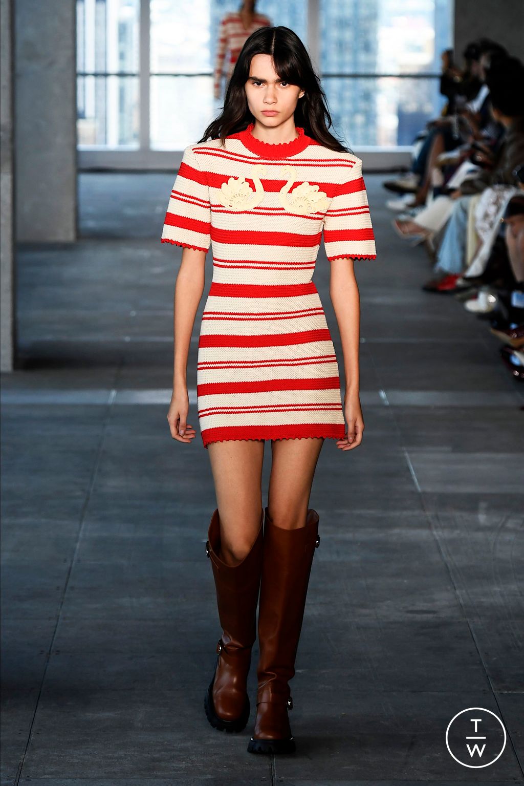 Fashion Week New York Spring-Summer 2025 look 23 from the AKNVAS collection womenswear