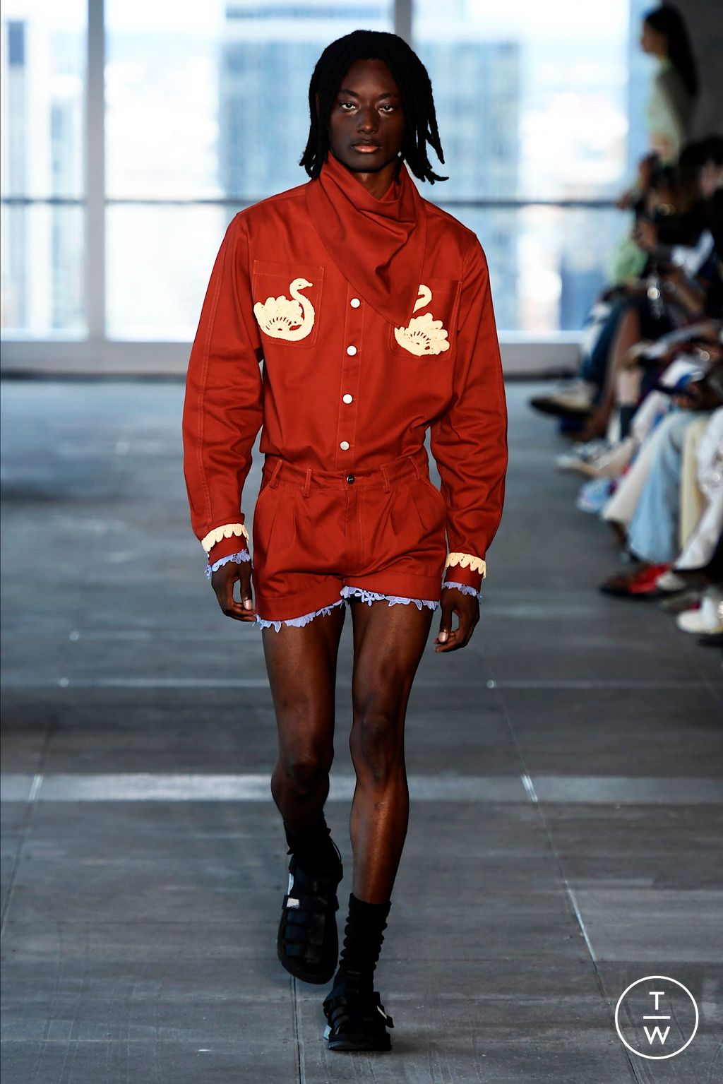 Fashion Week New York Spring/Summer 2025 look 25 de la collection AKNVAS womenswear