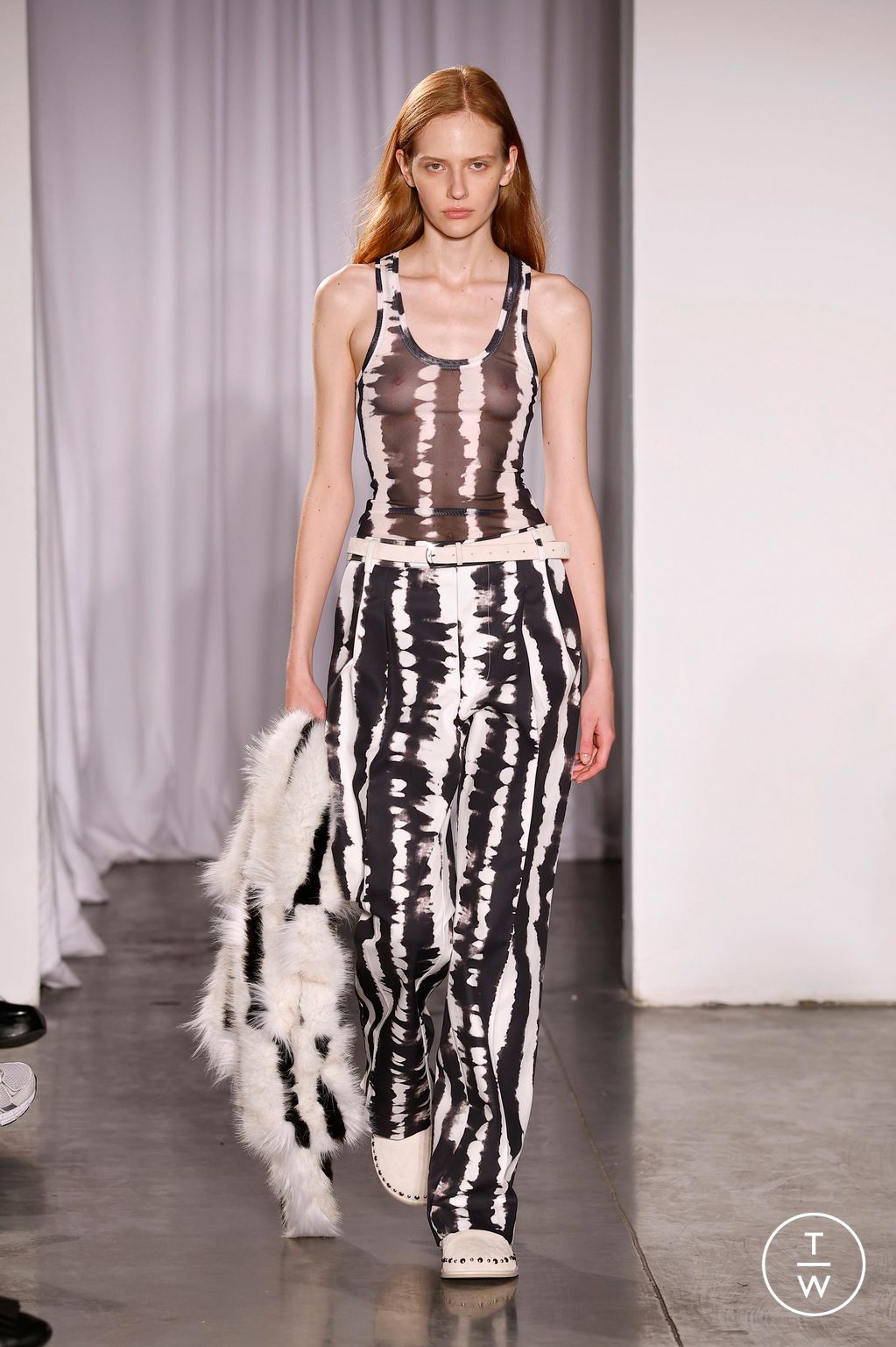 Fashion Week New York Spring/Summer 2026 look 22 from the AKNVAS collection womenswear