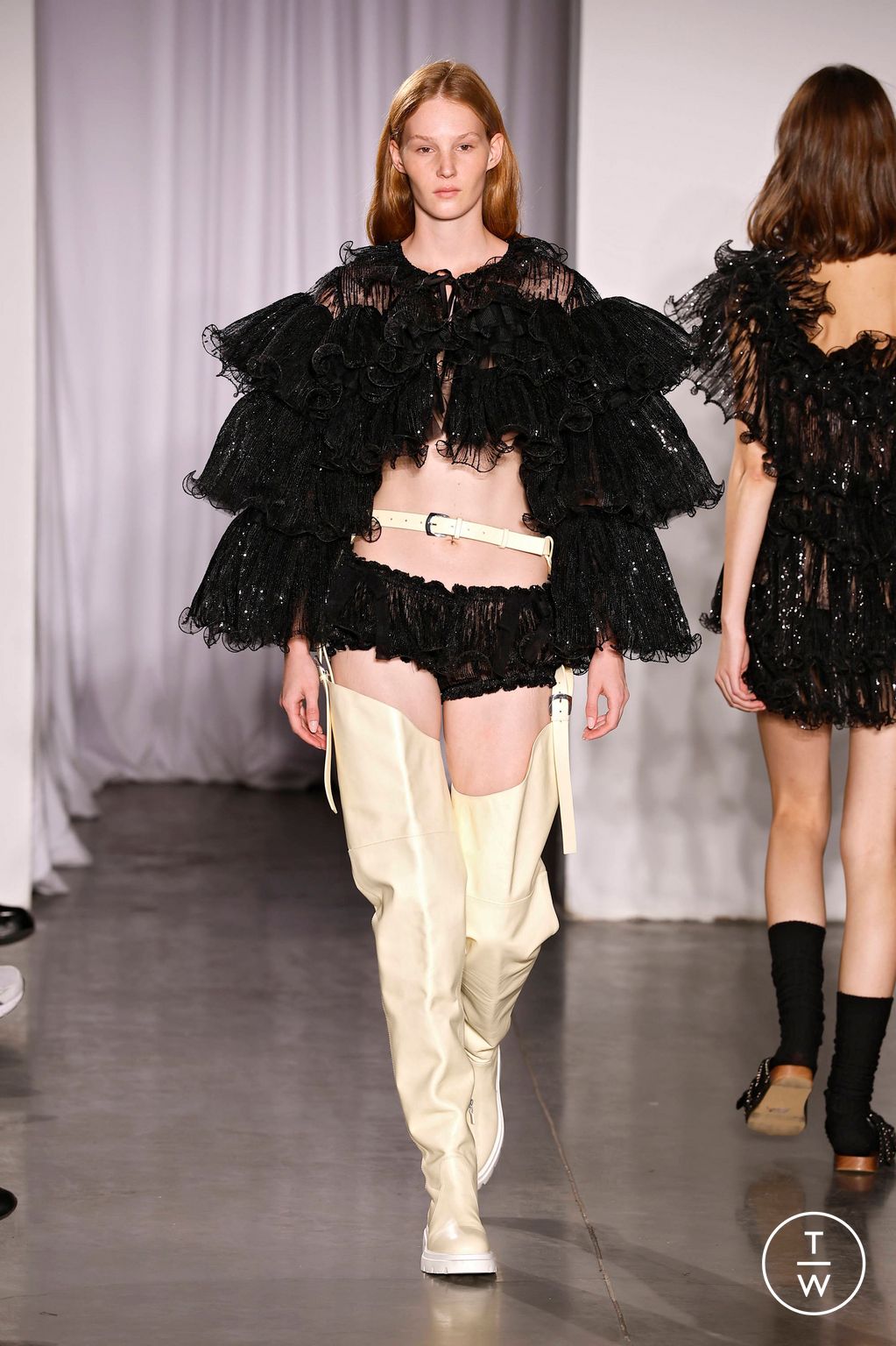 Fashion Week New York Spring/Summer 2026 look 34 from the AKNVAS collection womenswear