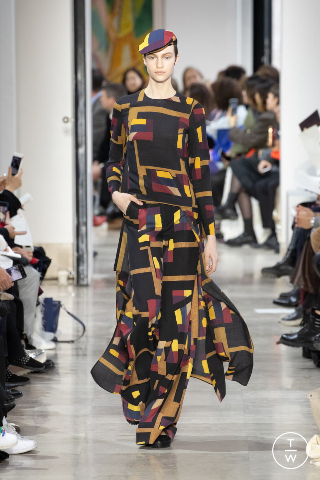Fashion Week Paris Fall/Winter 2020 look 14 from the Akris collection womenswear