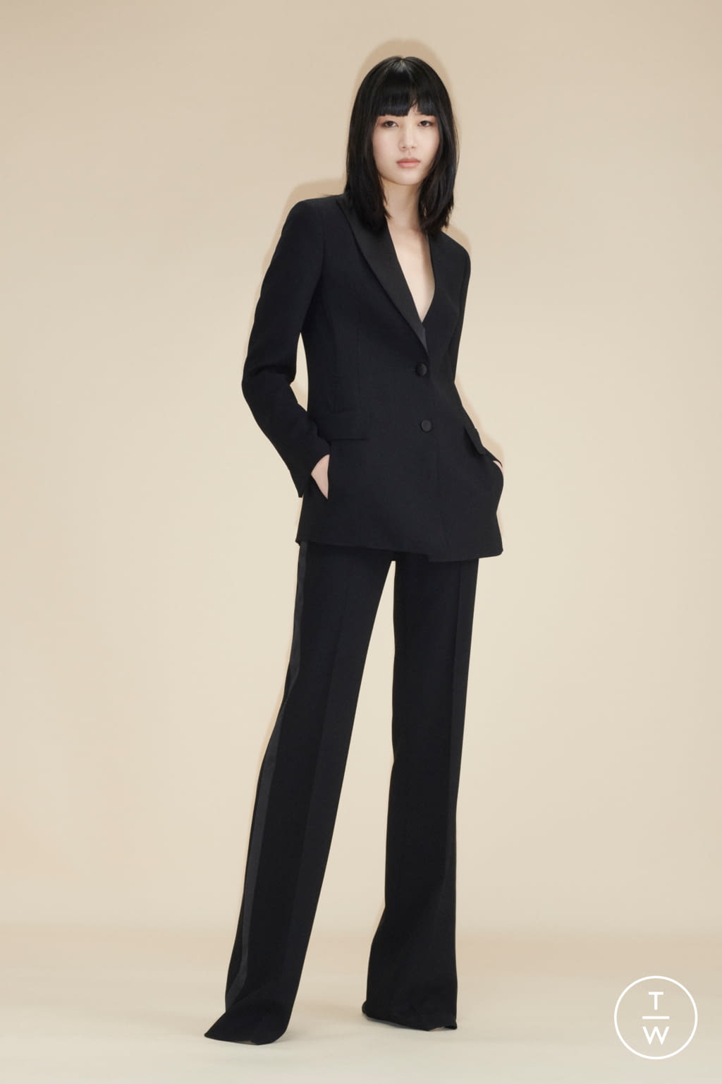 Fashion Week Paris Pre-Fall 2020 look 19 from the Akris collection womenswear