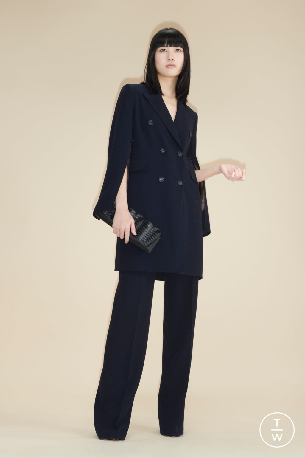 Fashion Week Paris Pre-Fall 2020 look 4 from the Akris collection 女装