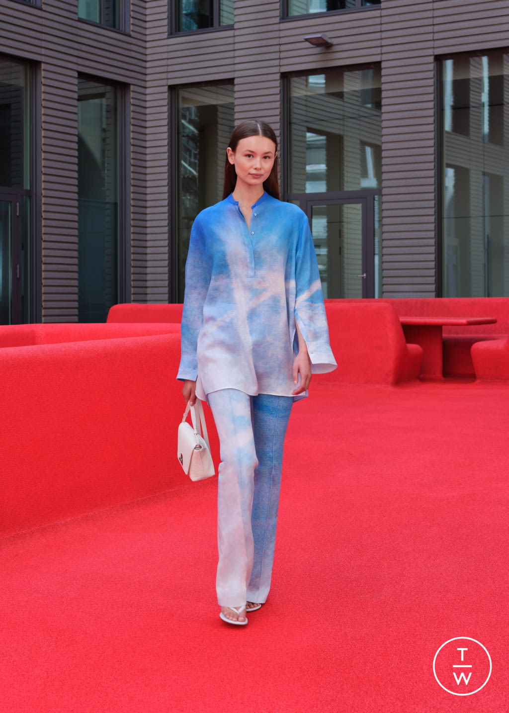 Fashion Week Paris Spring/Summer 2022 look 22 from the Akris collection womenswear