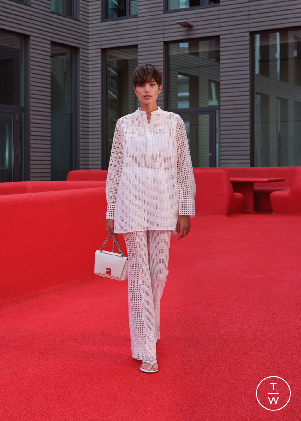 Fashion Week Paris Spring/Summer 2022 look 25 from the Akris collection 女装