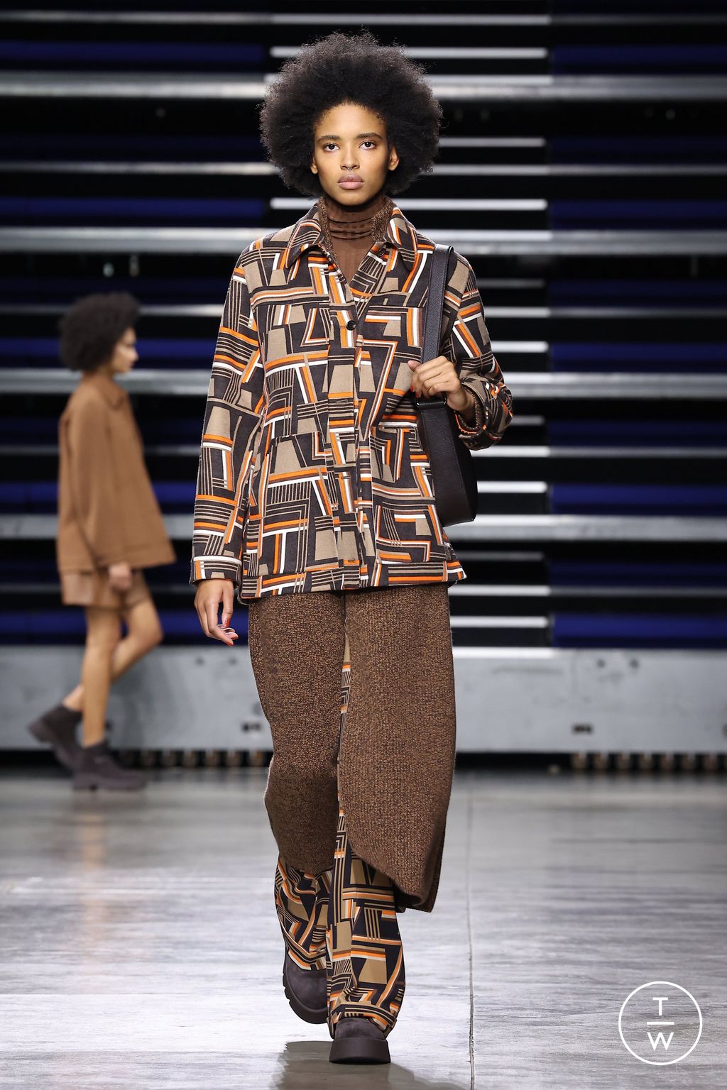 Fashion Week Paris Fall/Winter 2023 look 9 from the Akris collection 女装