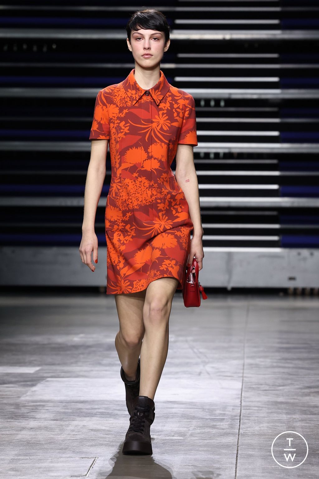 Fashion Week Paris Fall/Winter 2023 look 13 from the Akris collection 女装