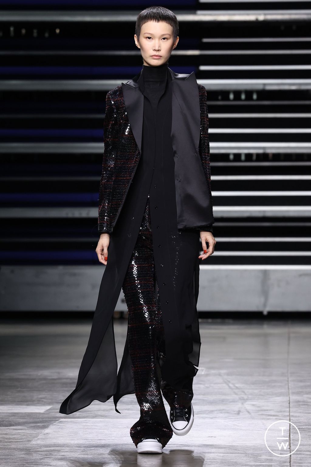 Fashion Week Paris Fall/Winter 2023 look 33 de la collection Akris womenswear