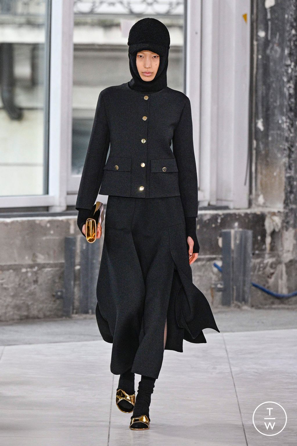 Fashion Week Paris Fall/Winter 2024 look 7 de la collection Akris womenswear