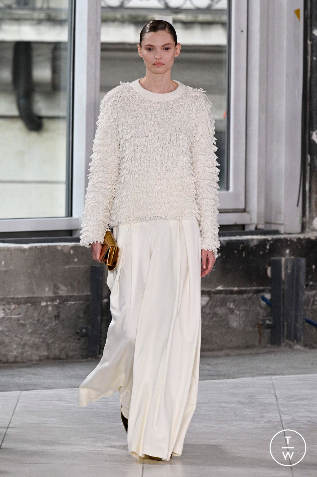 Fashion Week Paris Fall/Winter 2024 look 9 from the Akris collection 女装