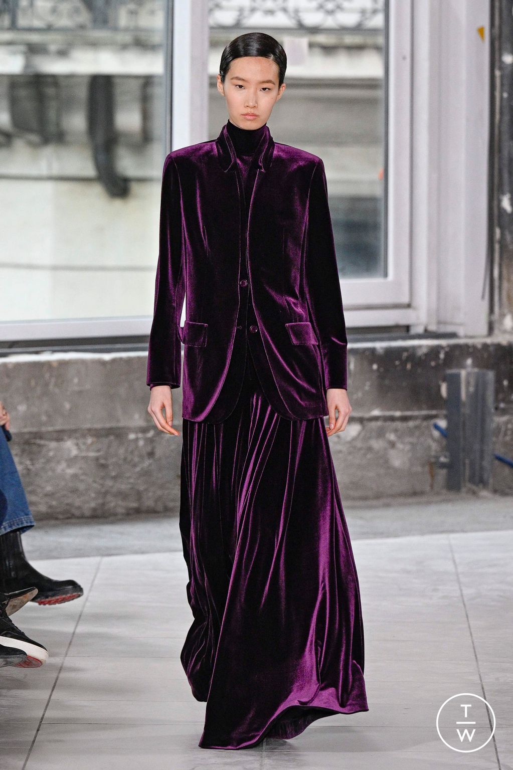 Fashion Week Paris Fall/Winter 2024 look 27 from the Akris collection womenswear
