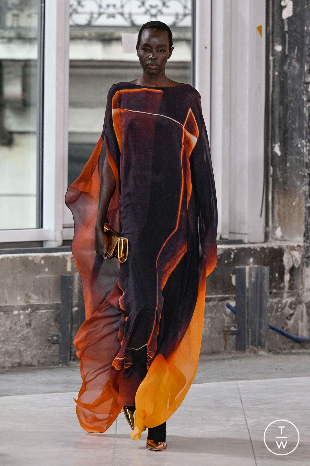 Fashion Week Paris Fall/Winter 2024 look 53 from the Akris collection 女装