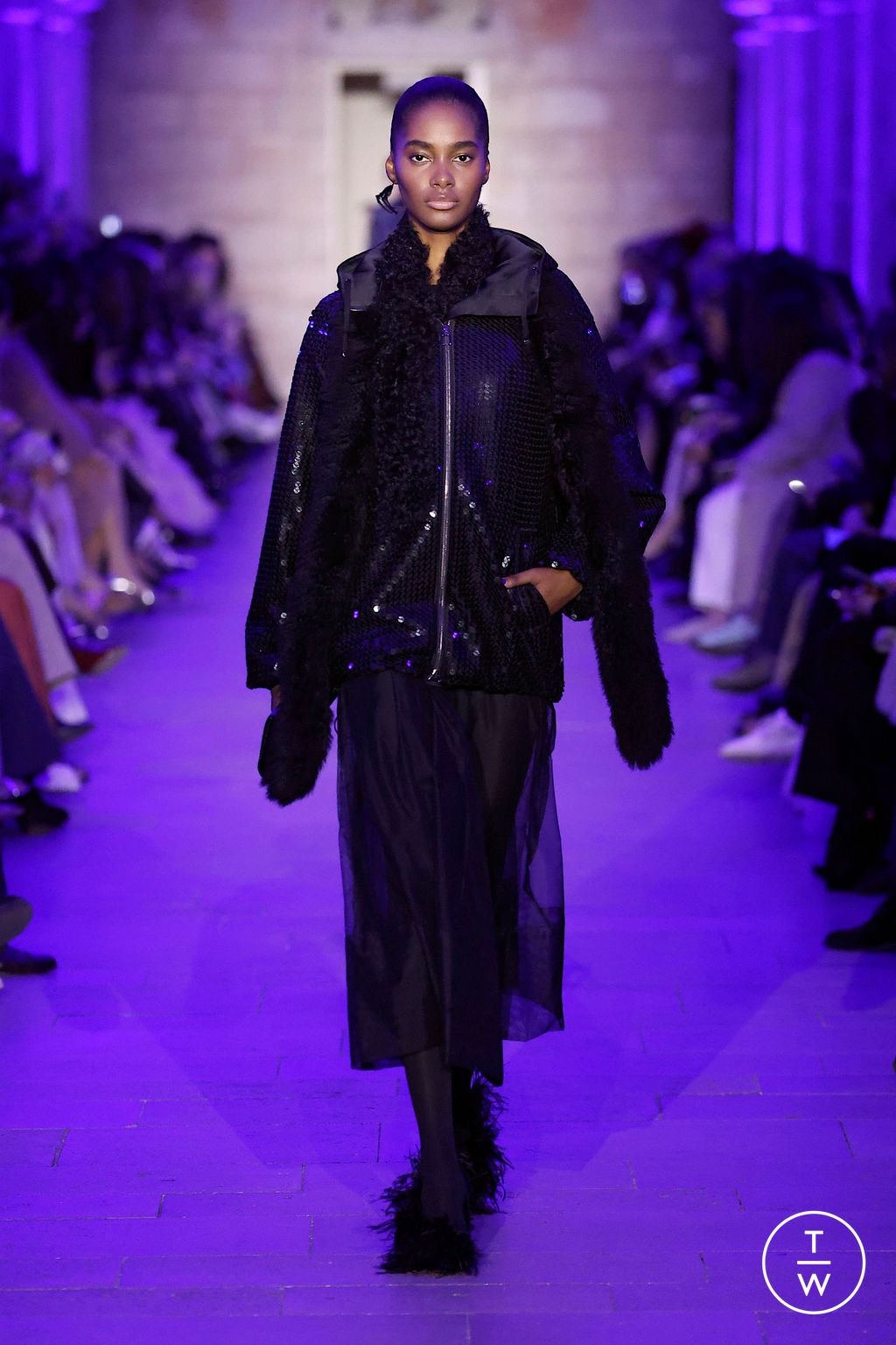 Fashion Week Paris Fall/Winter 2025 look 44 de la collection Akris womenswear