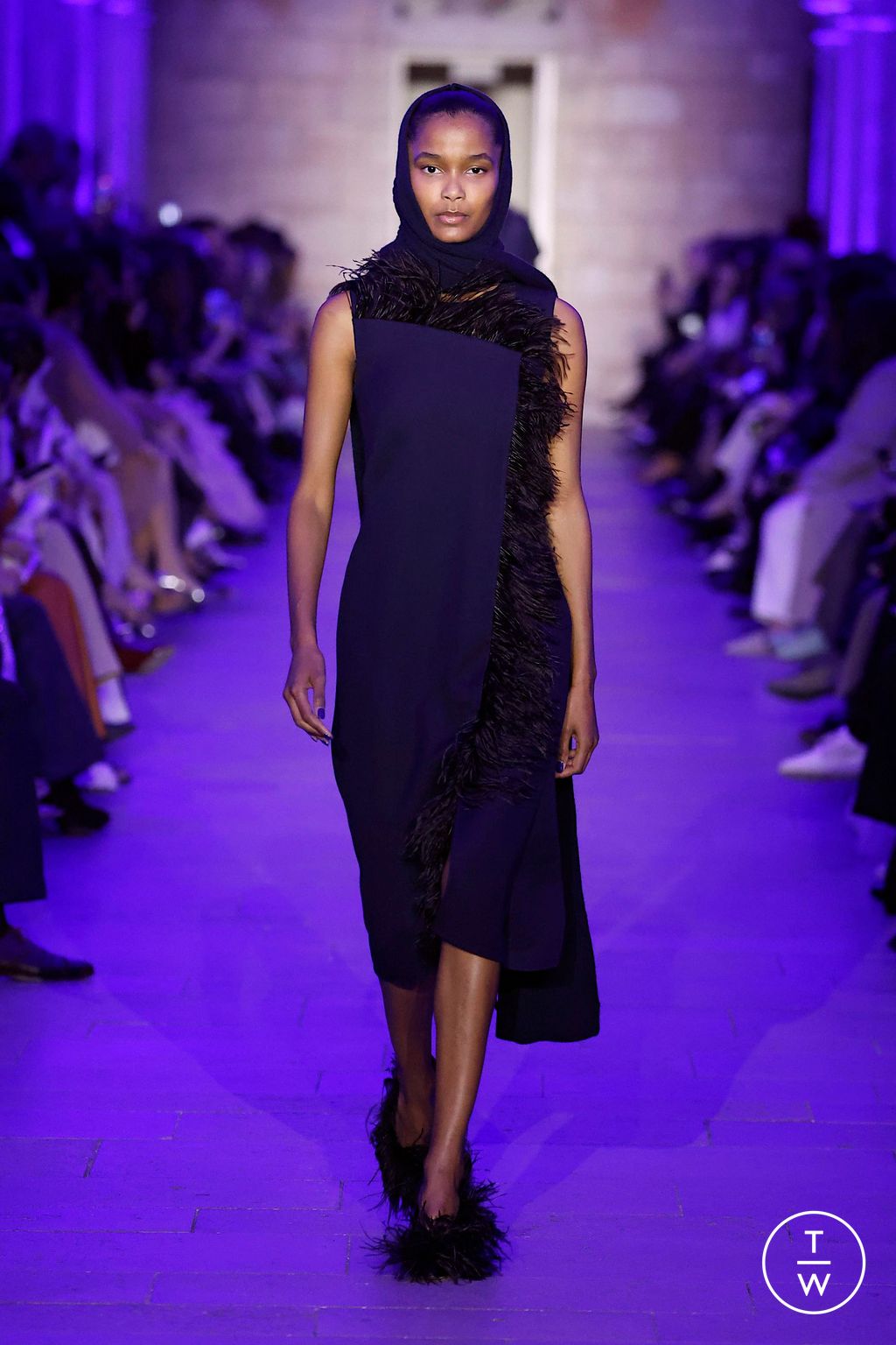 Fashion Week Paris Fall/Winter 2025 look 48 de la collection Akris womenswear