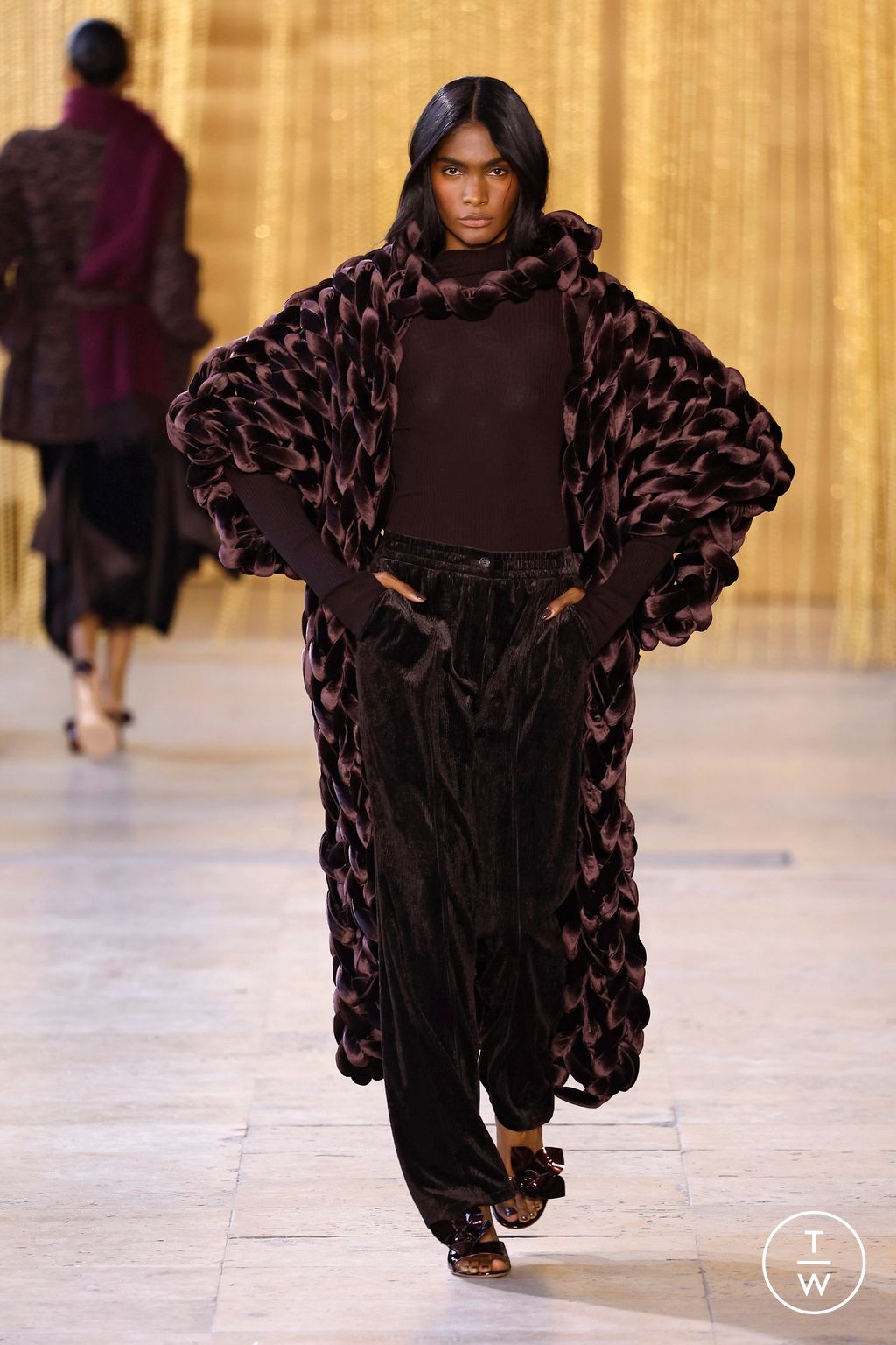 Fashion Week Paris Fall/Winter 2026 look 13 from the Akris collection womenswear