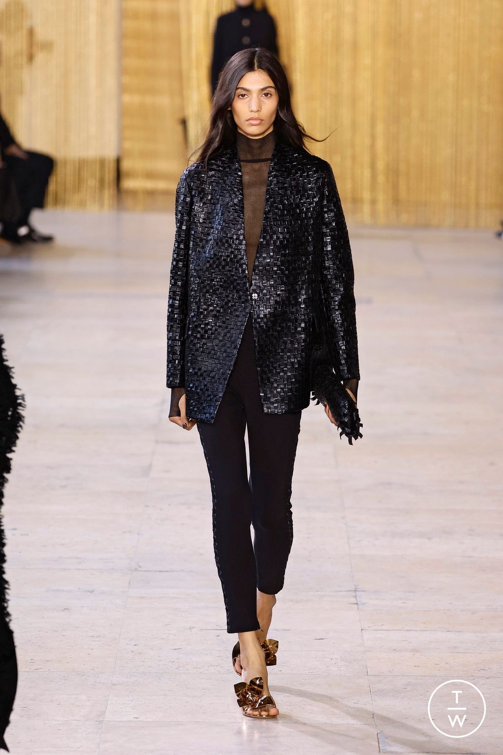 Fashion Week Paris Fall/Winter 2026 look 23 from the Akris collection womenswear