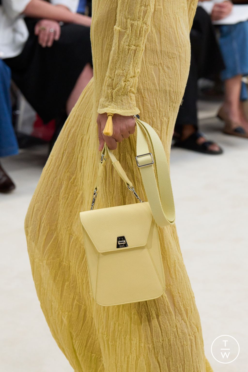 Fashion Week Paris Spring/Summer 2024 look 9 from the Akris collection womenswear accessories