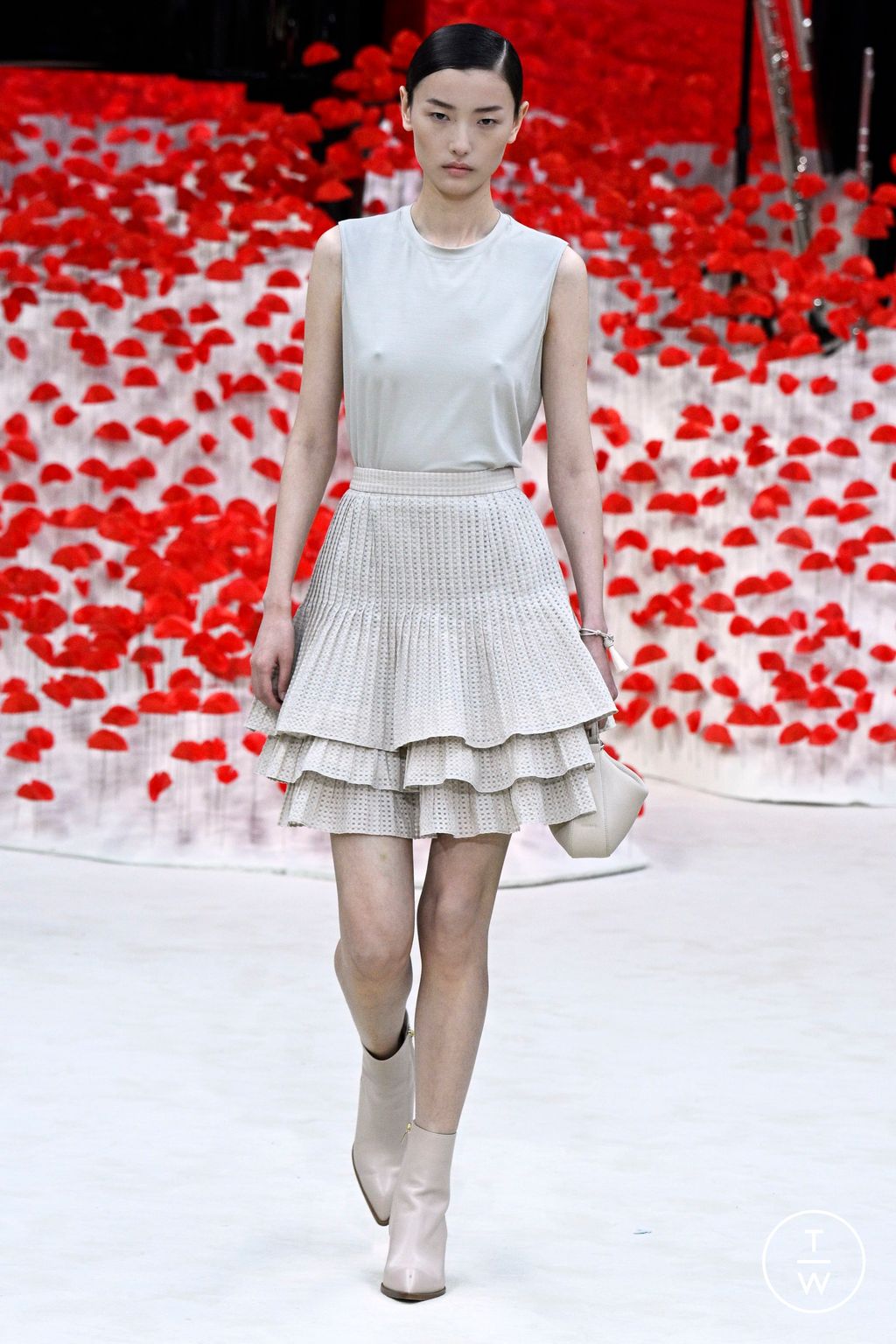 Fashion Week Paris Spring/Summer 2024 look 13 from the Akris collection womenswear
