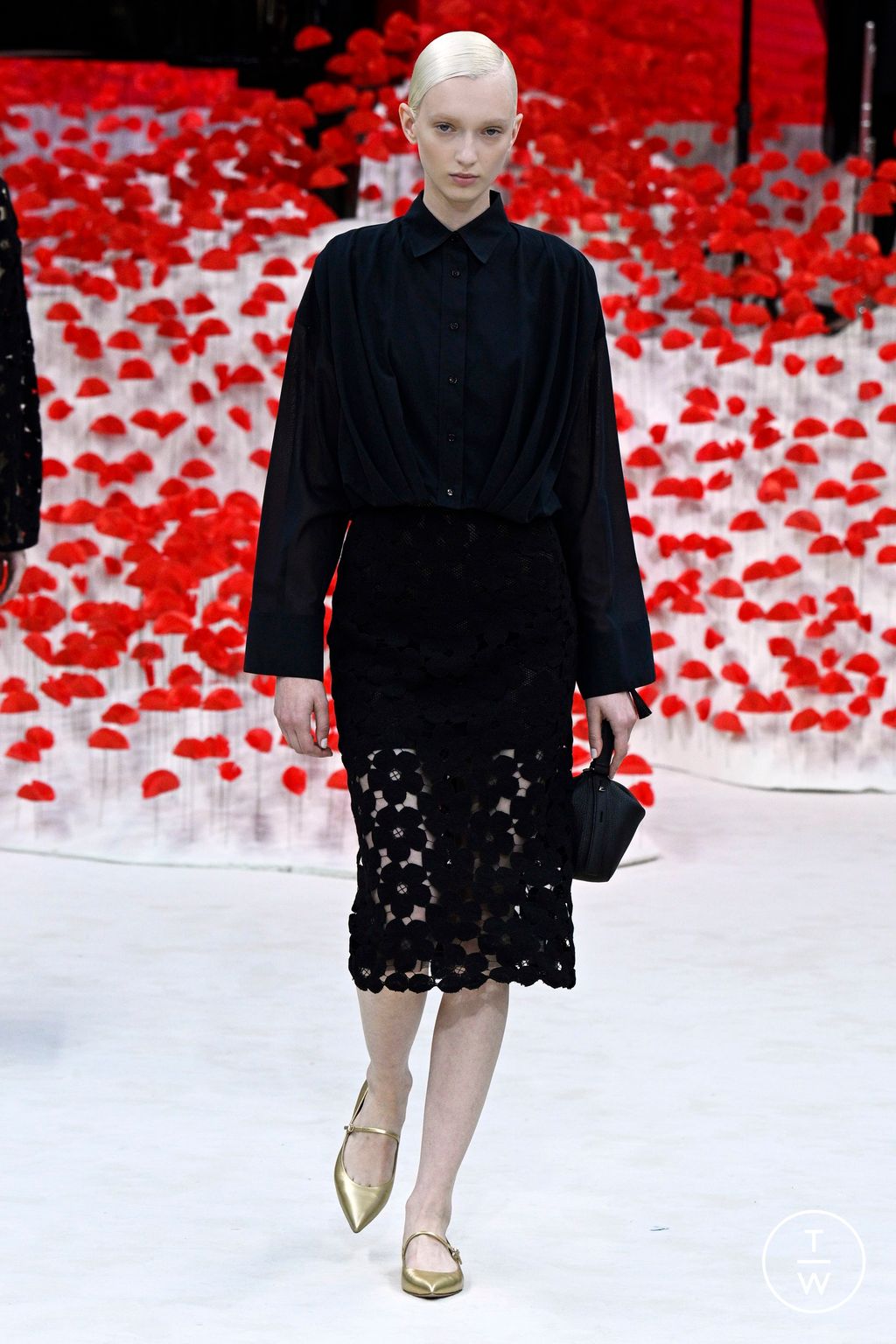 Fashion Week Paris Spring/Summer 2024 look 34 from the Akris collection womenswear