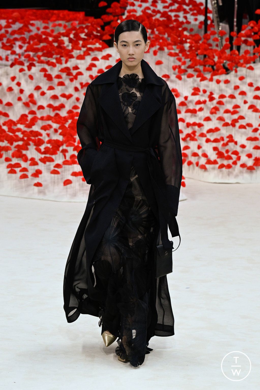 Fashion Week Paris Spring/Summer 2024 look 36 from the Akris collection womenswear