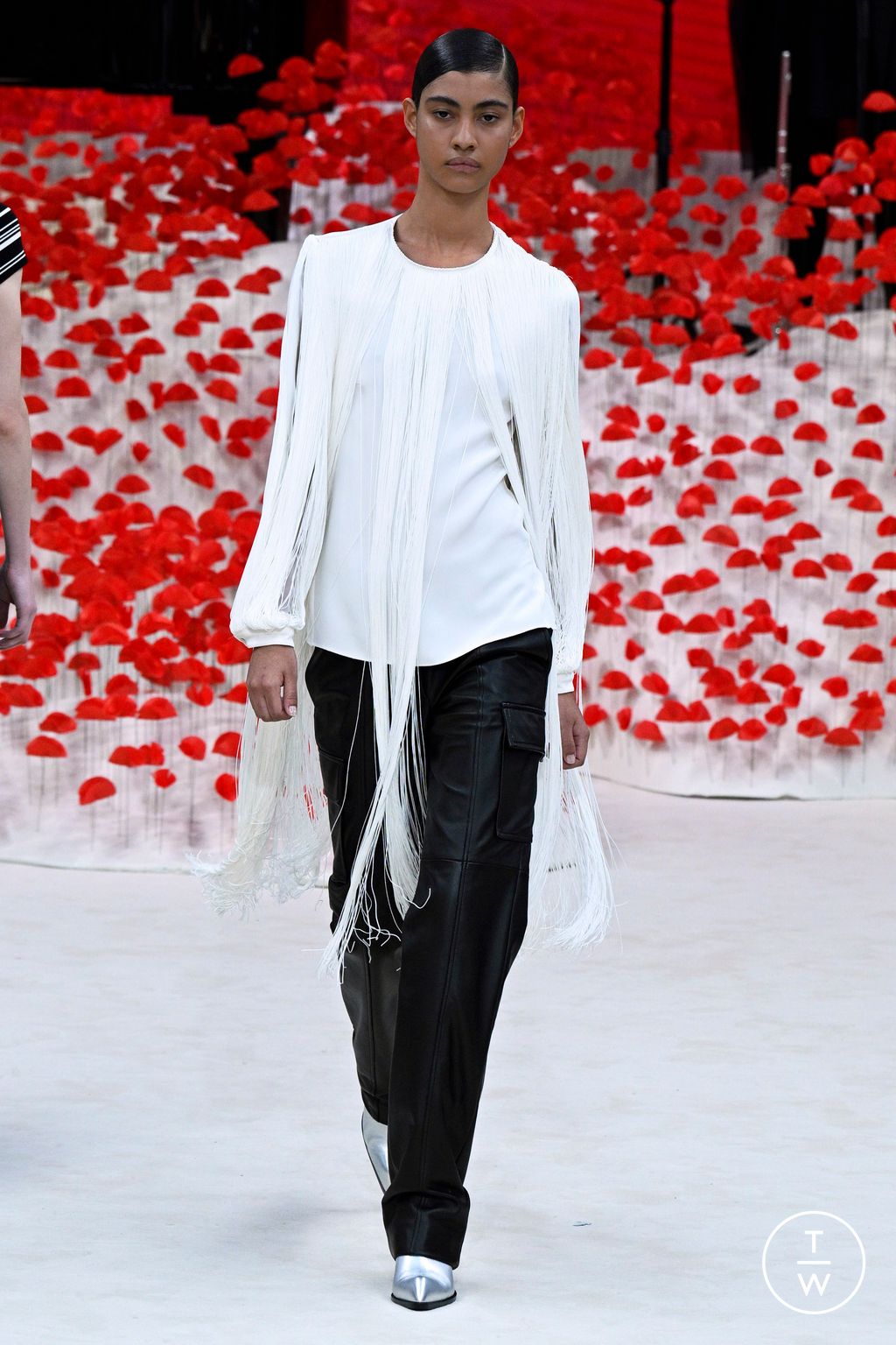 Fashion Week Paris Spring/Summer 2024 look 44 from the Akris collection 女装