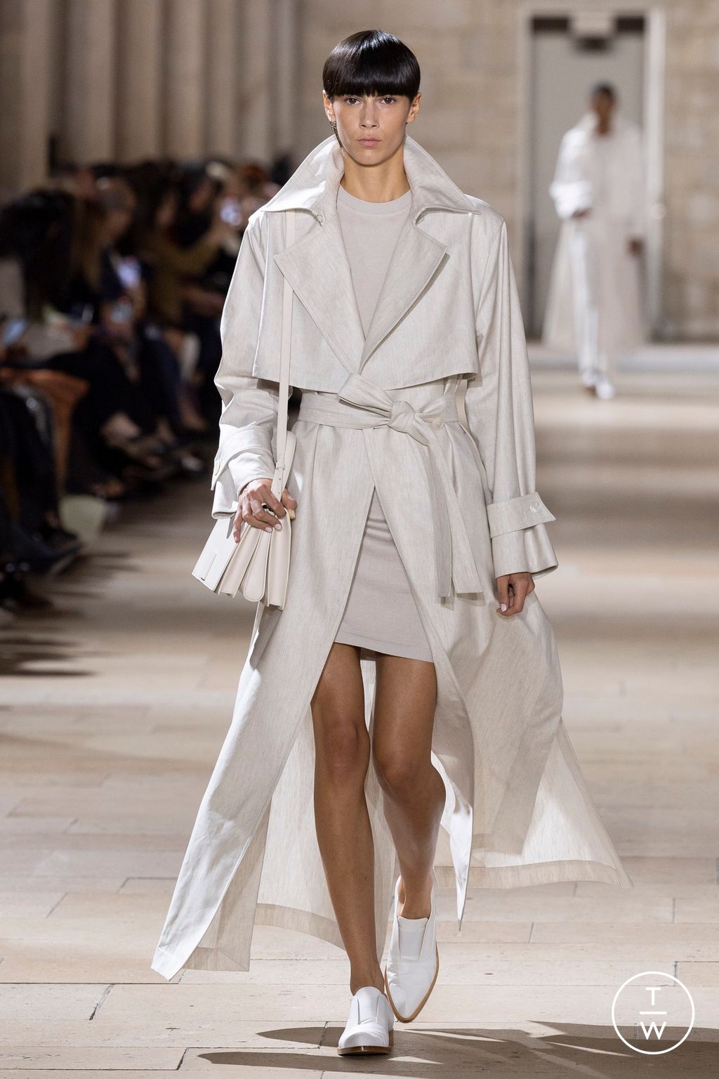 Fashion Week Paris Spring/Summer 2025 look 1 from the Akris collection womenswear