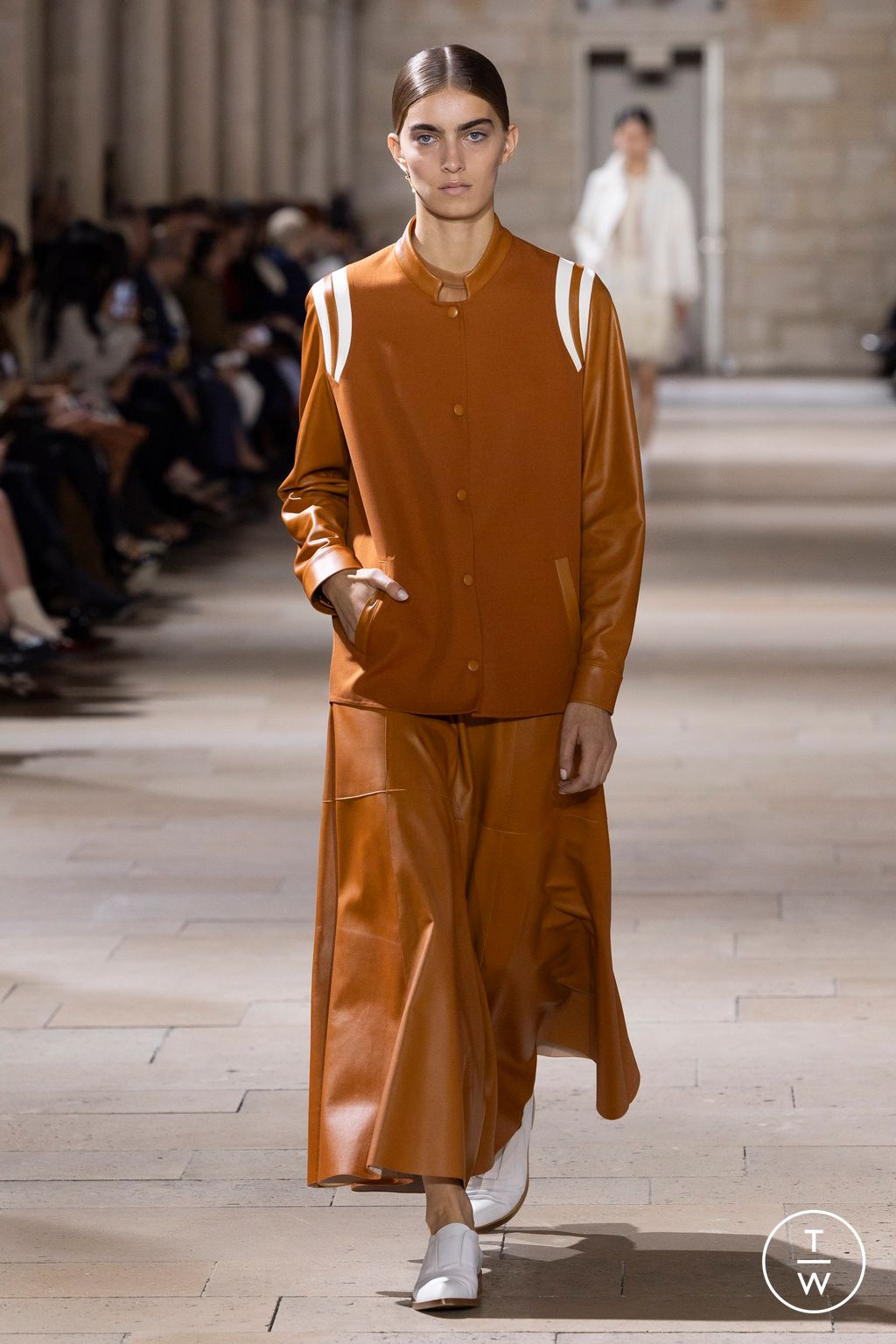 Fashion Week Paris Spring/Summer 2025 look 31 from the Akris collection womenswear