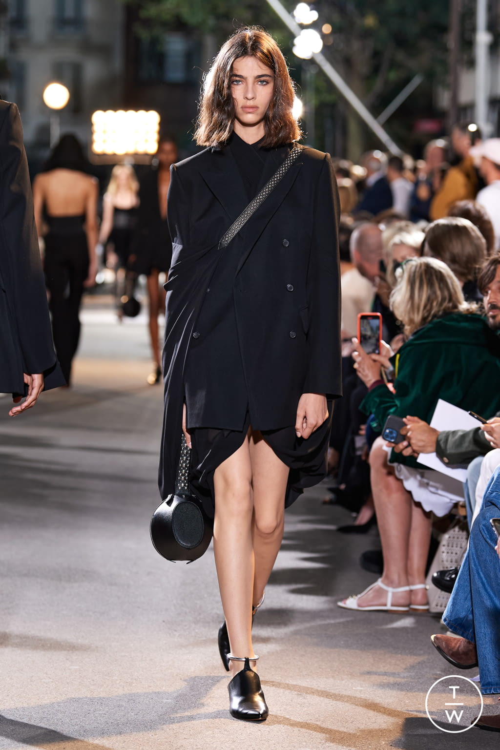 Fashion Week Paris Spring/Summer 2022 look 3 from the Alaïa collection womenswear