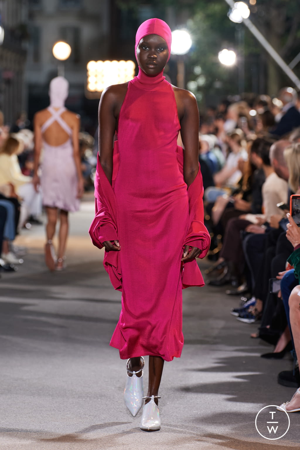 Fashion Week Paris Spring/Summer 2022 look 10 from the Alaïa collection womenswear