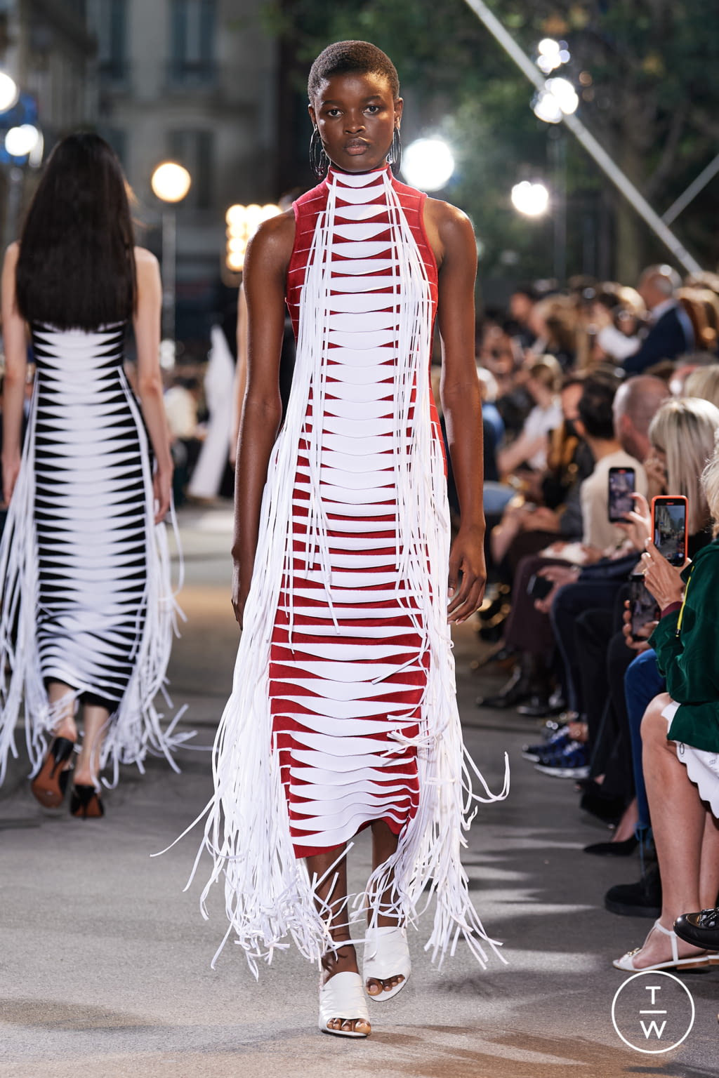 Fashion Week Paris Spring/Summer 2022 look 24 from the Alaïa collection womenswear