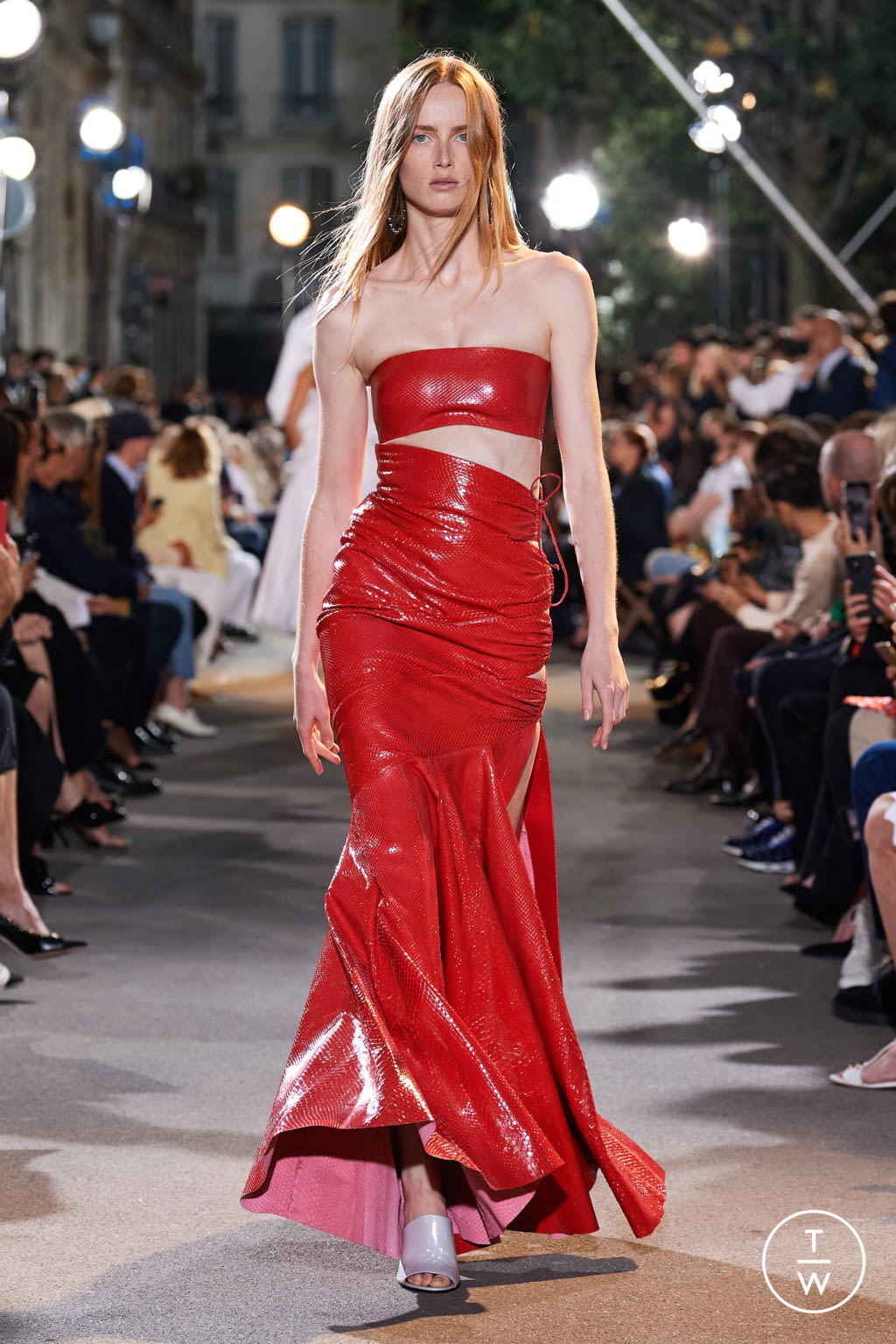 Fashion Week Paris Spring/Summer 2022 look 38 from the Alaïa collection womenswear