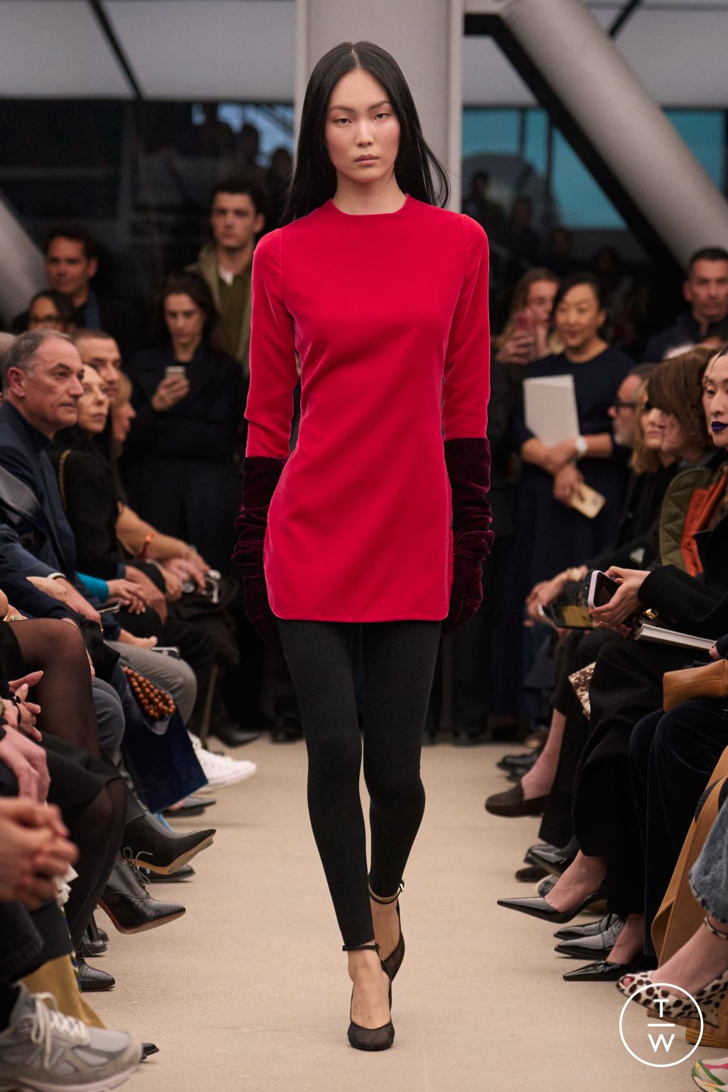 Fashion Week Paris Fall/Winter 2026 look 21 de la collection Alaïa womenswear