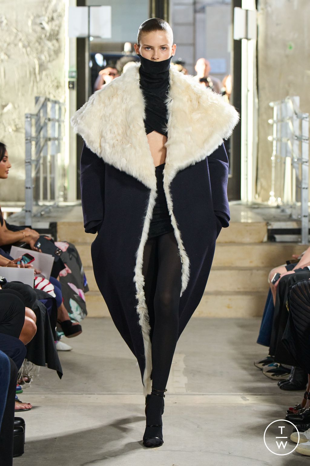 Fashion Week Paris Spring/Summer 2023 look 8 from the Alaïa collection womenswear