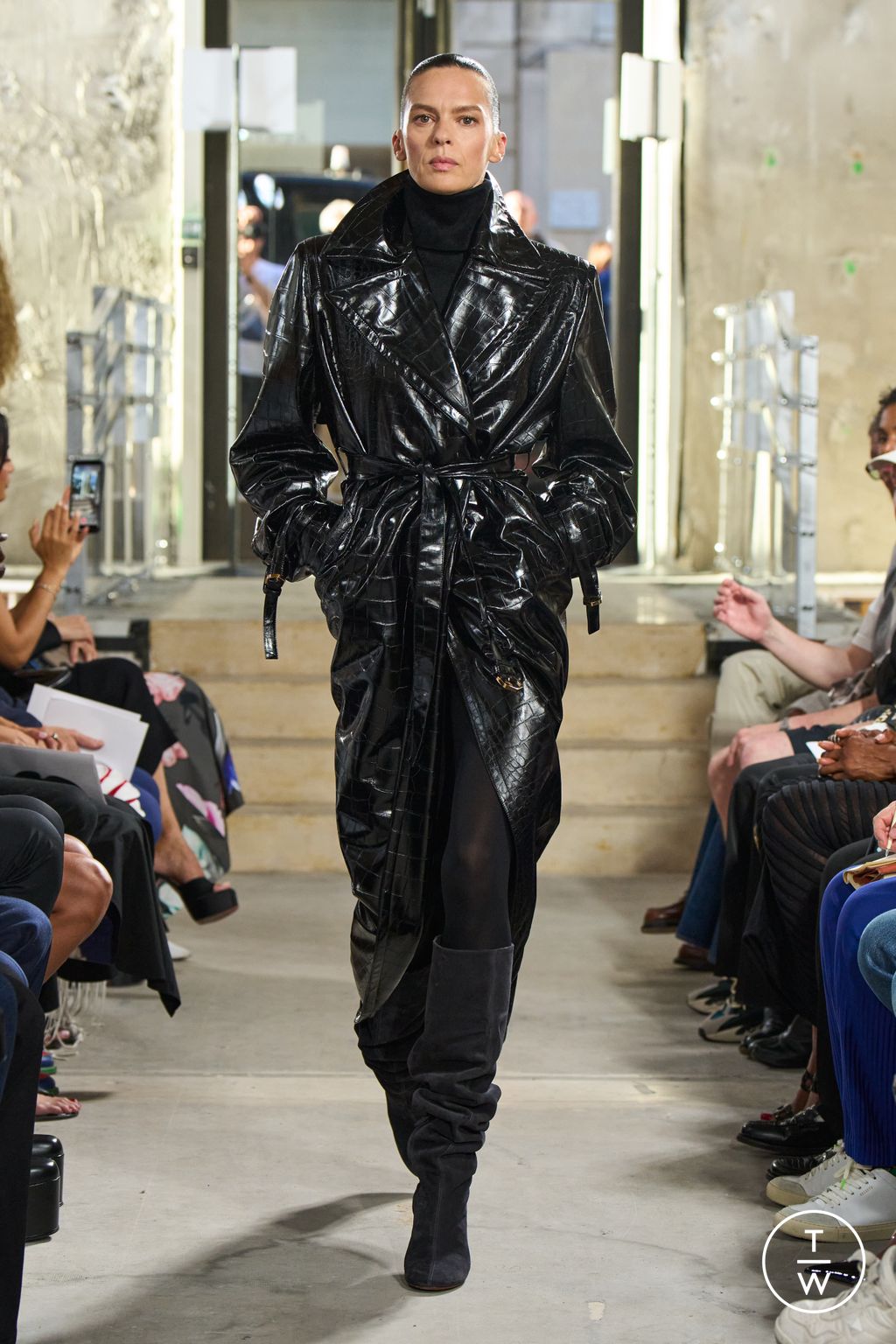 Fashion Week Paris Spring/Summer 2023 look 38 from the Alaïa collection womenswear