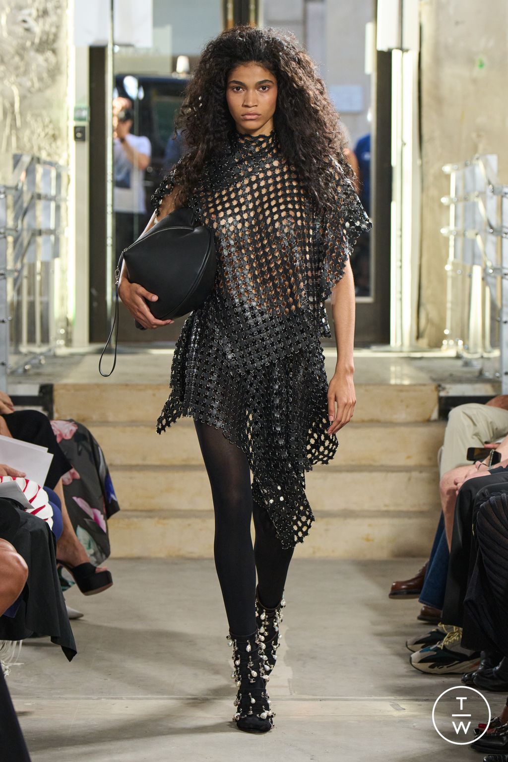 Fashion Week Paris Spring/Summer 2023 look 48 from the Alaïa collection womenswear