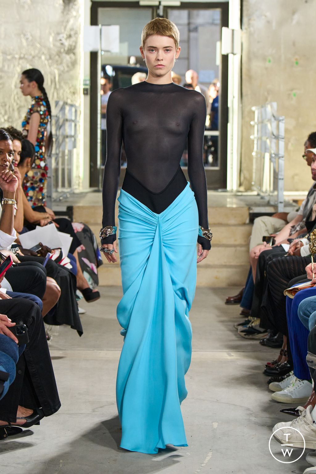 Fashion Week Paris Spring/Summer 2023 look 53 from the Alaïa collection 女装
