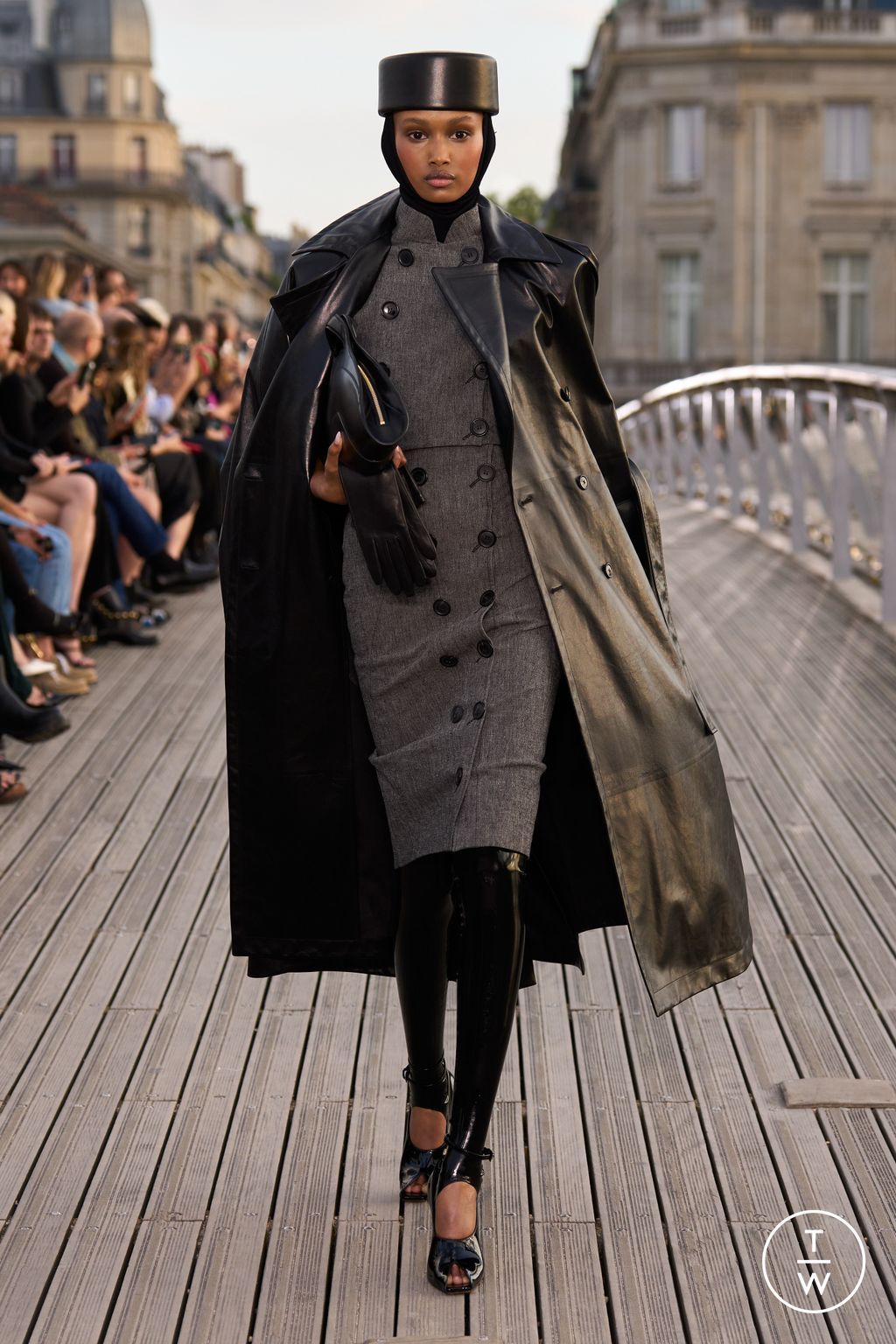 Fashion Week Paris Spring/Summer 2024 look 17 from the Alaïa collection womenswear